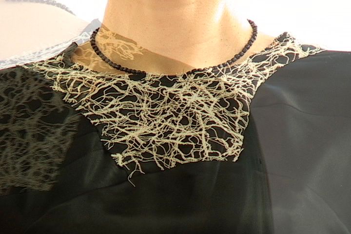 Unraveling, photo 3 of 8